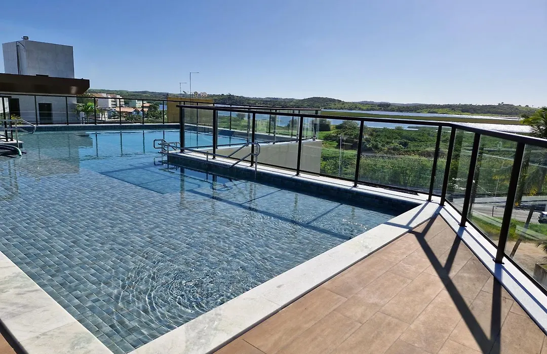 Flat com Piscina, Rooftop e Poucos Passos da Praia-1